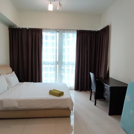 Regalia Suites & Residence 2 Bedroom Apartment By Enjoy Your Stay Kuala Lumpur Rum bild