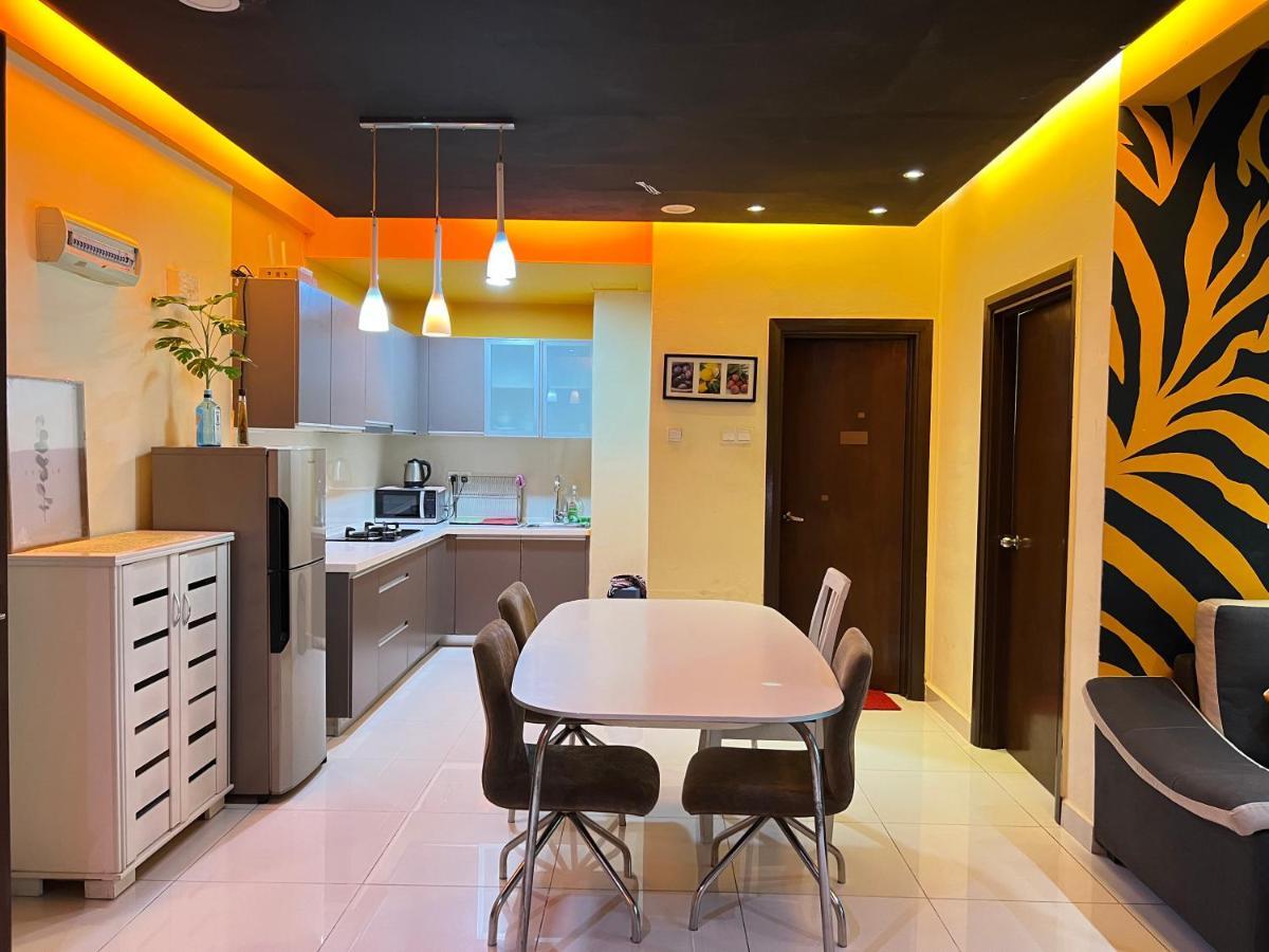 Regalia Suites & Residence 2 Bedroom Apartment By Enjoy Your Stay Kuala Lumpur Exteriör bild