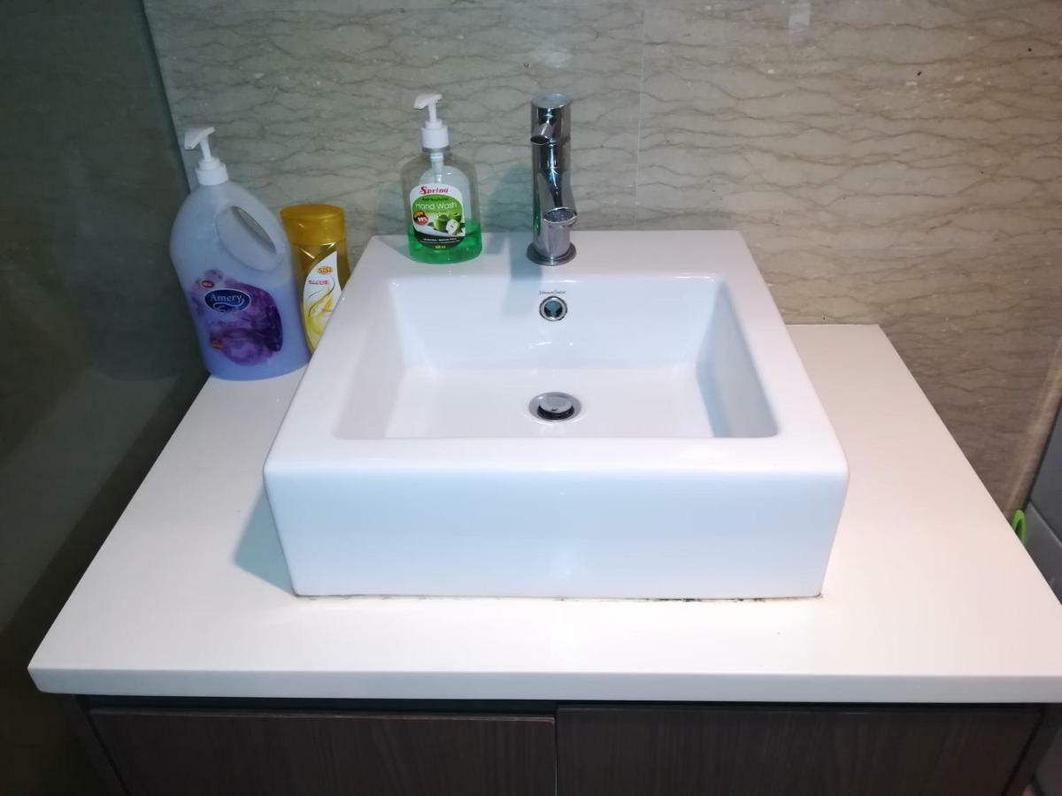 Regalia Suites & Residence 2 Bedroom Apartment By Enjoy Your Stay Kuala Lumpur Exteriör bild